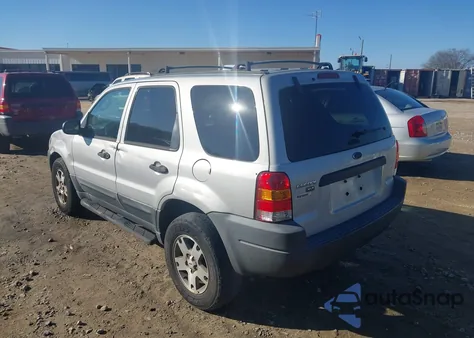 2003 Ford Escape Xlt from USA, damaged, VIN 1FMYU031X3KE07193